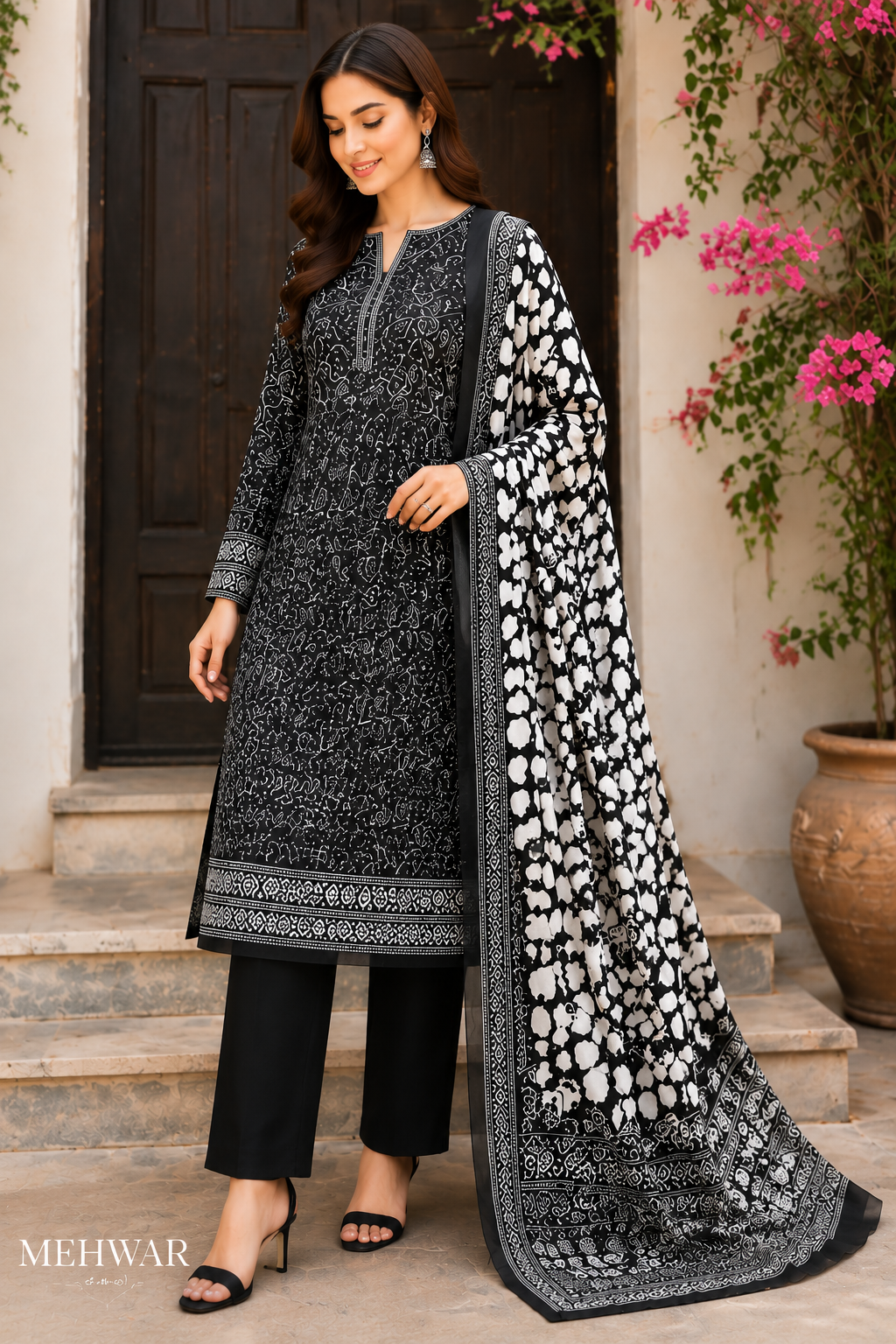 Mehwar – Noir Elegance Printed Lawn Suit